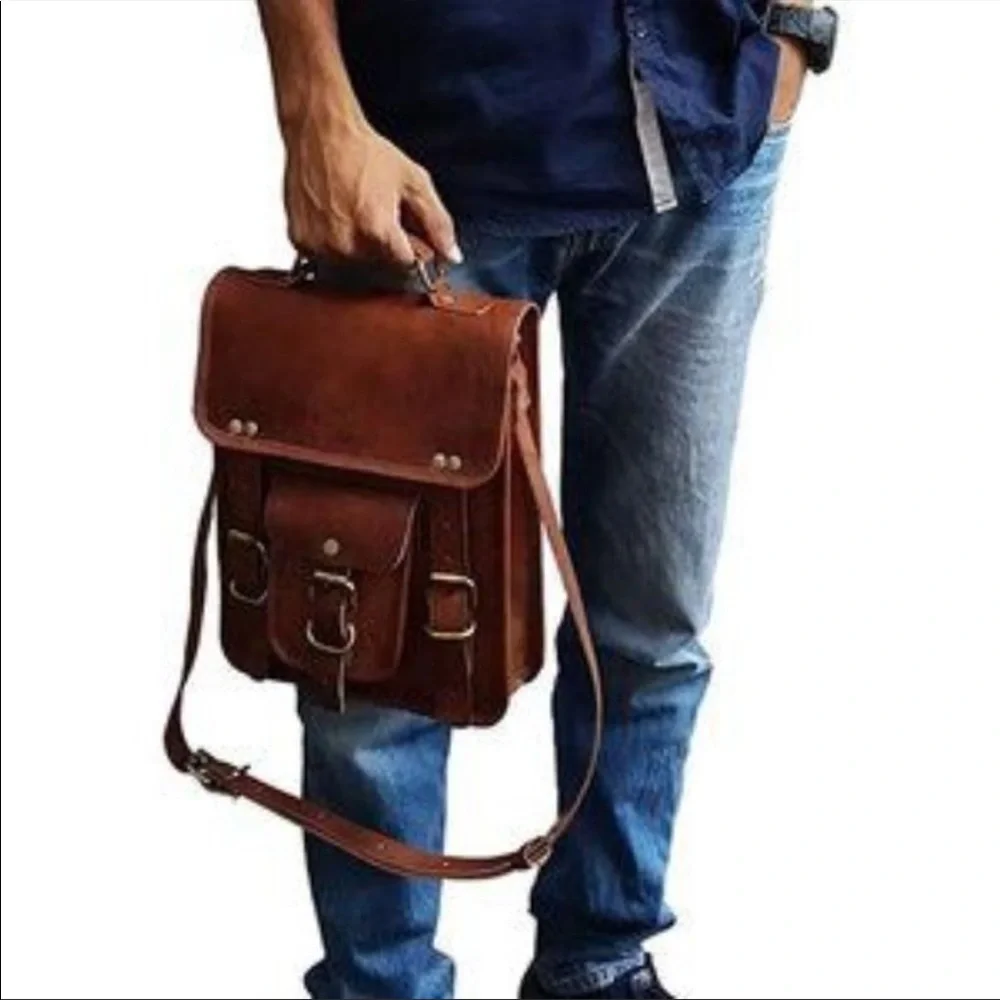 Men’s Small Leather Messenger Bag Brown *NEW*